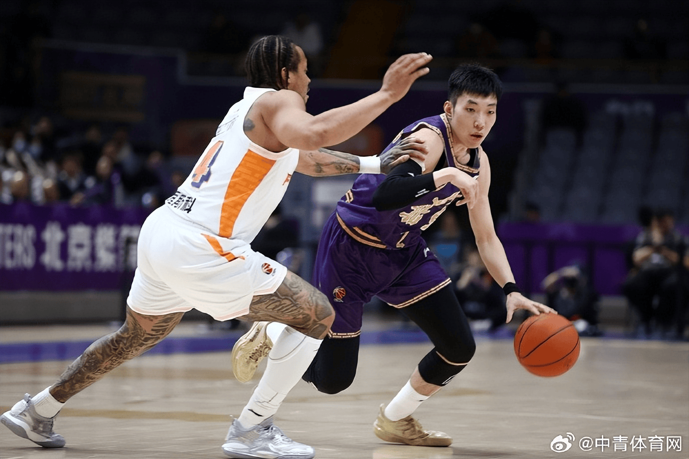 九游体育-关于清晨托特纳姆绝杀压哨——CBA季后赛节点到来；更衣室稳定；纪律约束更严格的信息